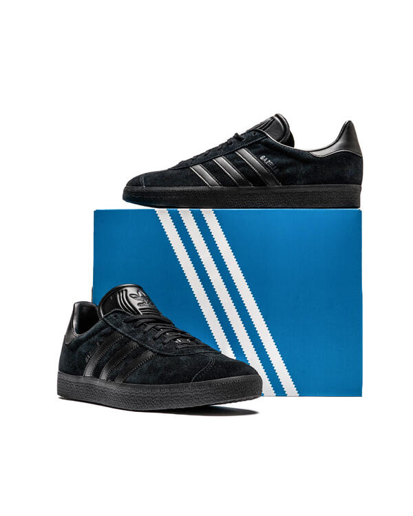 Adidas originals gazelle trainers in black cq2809 hotsell